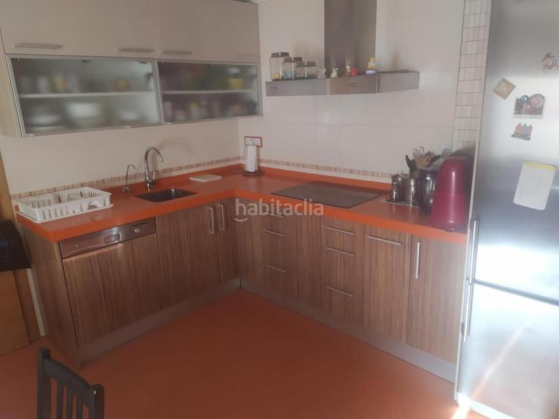 Foto 3c4dab12-53ec-456c-9183-ce2fa9dd613a. Casa  independiente con terraza, bodega y garaje para dos vehículos .
se encuentra ubicada en la zona centro del municipi en Alagón