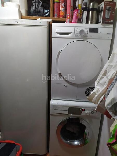 Foto 4f155632-7653-45a1-bda3-a22210971b93. Casa  independiente con terraza, bodega y garaje para dos vehículos .
se encuentra ubicada en la zona centro del municipi en Alagón