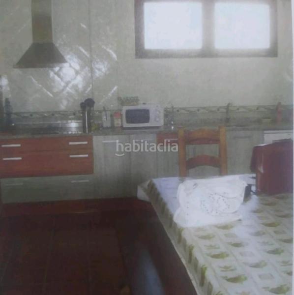 Foto 5decc97f-e7f2-42da-8ebc-22800c8a02e6. Casa  independiente con terraza, bodega y garaje para dos vehículos .
se encuentra ubicada en la zona centro del municipi en Alagón