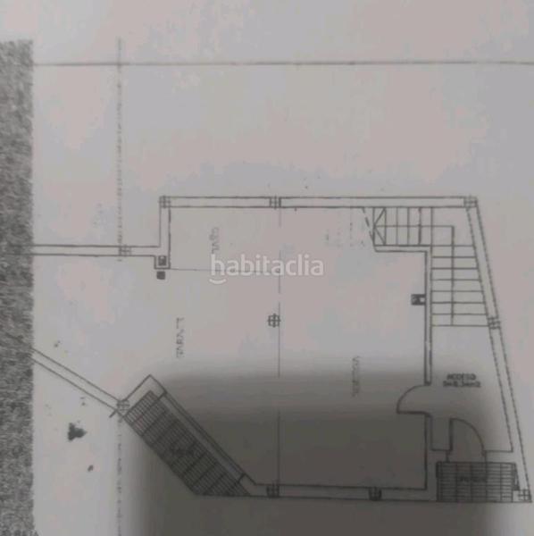 Foto 6aff940f-e50b-4fb9-a8d9-7656621cdfbb. Casa  independiente con terraza, bodega y garaje para dos vehículos .
se encuentra ubicada en la zona centro del municipi en Alagón