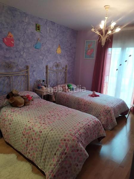 Foto 745d9b93-f7e5-447e-9dae-851891484f68. Casa  independiente con terraza, bodega y garaje para dos vehículos .
se encuentra ubicada en la zona centro del municipi en Alagón