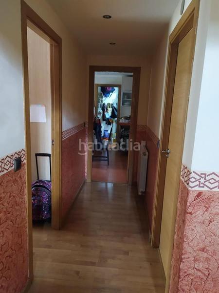 Foto 8a2c8d45-0738-4842-ba3d-0b2f632ebaa6. Casa  independiente con terraza, bodega y garaje para dos vehículos .
se encuentra ubicada en la zona centro del municipi en Alagón