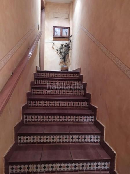 Foto a7231564-0890-4935-abdd-0d89ec84cce8. Casa  independiente con terraza, bodega y garaje para dos vehículos .
se encuentra ubicada en la zona centro del municipi en Alagón