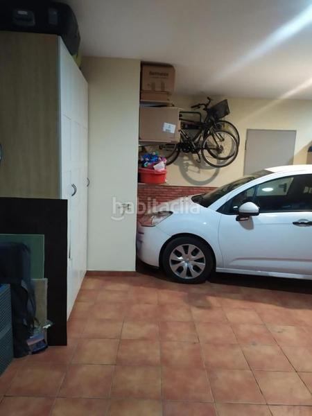 Foto a82eac2f-96bd-4924-9e48-7c663d384d2d. Casa  independiente con terraza, bodega y garaje para dos vehículos .
se encuentra ubicada en la zona centro del municipi en Alagón