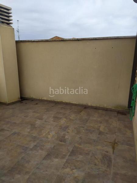 Foto f9cade64-083b-4f8d-8707-3e84bd4cb58d. Casa  independiente con terraza, bodega y garaje para dos vehículos .
se encuentra ubicada en la zona centro del municipi en Alagón