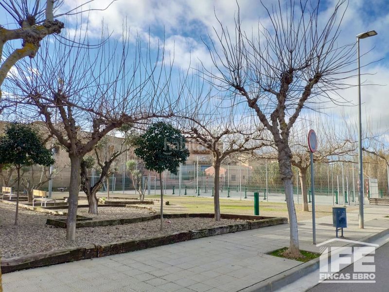 Foto b6fa3a91-41ea-4dc2-a25a-6db6117932d3. Terreno residenziale in valencia 35 in Alagón