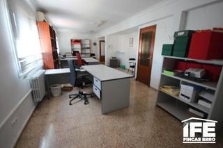 Lloguer Pis  Calle virgen del pilar. Detalles sobre la oficina técnica:

¿está amueblada o sin amue