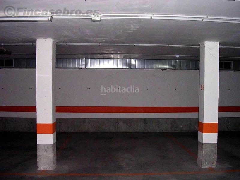 Foto 4ed01622-458c-4d93-9b7d-2cde65e0da9a. Aparcament cotxe a Alagón