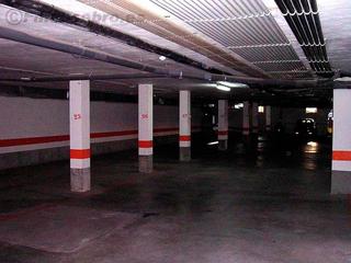 Parking coche en Alagón