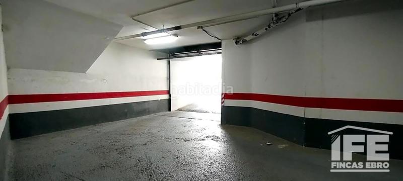 Foto 070d8fca-e6d0-4e23-b35d-f34d8632fef1. Aparcament cotxe a Alagón