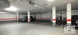 Parking coche  De zaragoza. Plazas de garaje en zona residencial de alagón