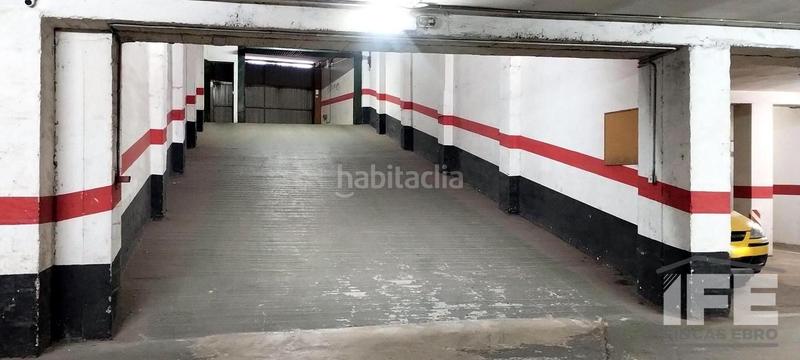 Foto e85ae065-086c-4886-b148-7860598ad344. Aparcament cotxe a Alagón