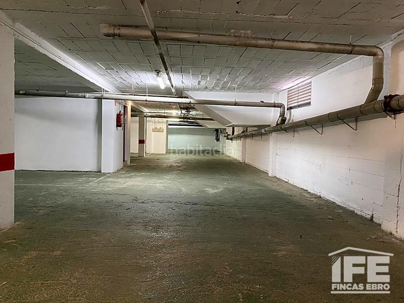 Foto 5a0453fa-7871-4777-a964-a901c6b4ba7d. Aparcament cotxe a Alagón