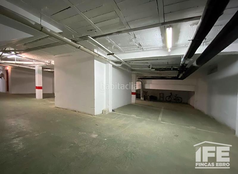 Foto 6590b35c-1f6e-4dde-ae1d-baafffceb435. Aparcament cotxe a Alagón