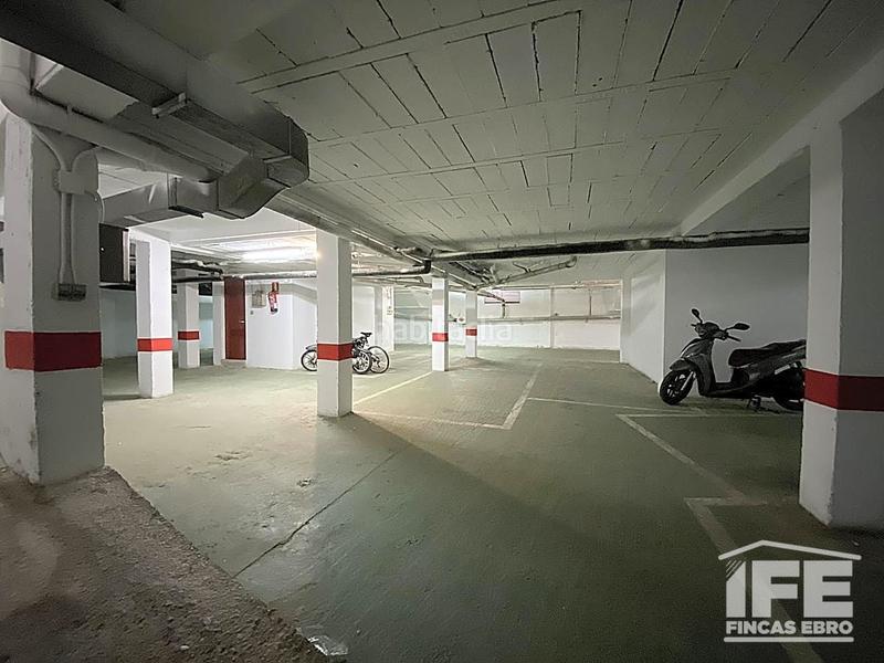 Foto 43195e18-985c-43a0-8c18-0decb5ebdb41. Aparcament cotxe a Alagón