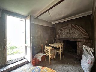 Maison à Grisén. Vivienda unifamiliar para reformar en grisén