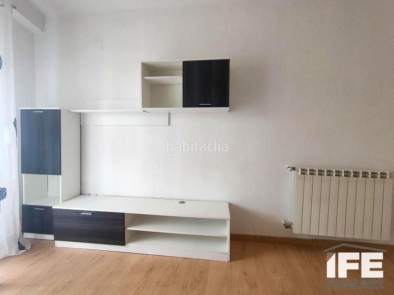 Foto cbc7ddd6-b3ad-45be-82e6-a09ed82fba75. Piso  reformado en Alagón