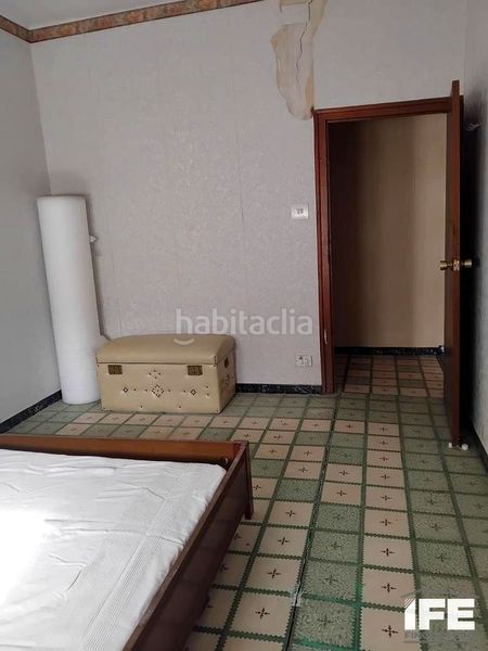 Foto 454930eb-ee42-41c2-9872-00ba7e639aa4. Casa  con corral en Remolinos