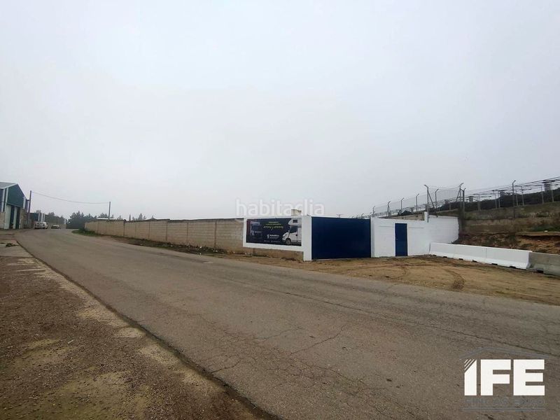 Foto db9be789-b21d-4b7d-997d-e15d102421ab. Affitto area edificabile industriale in Alagón
