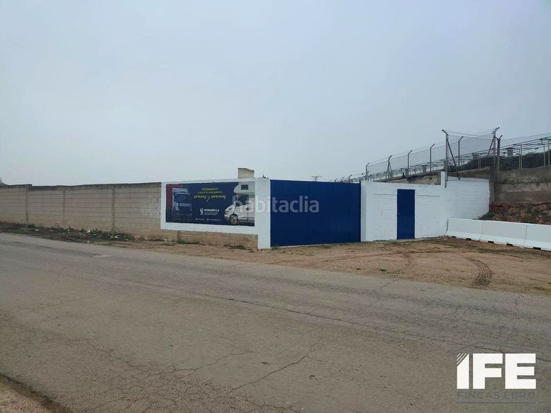 Foto fa8b2a2b-c590-49f6-98f0-f7581415a4ea. Affitto area edificabile industriale in Alagón