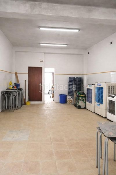Foto af99427a-e94f-46da-b936-cad4f4d37c17. Affitto locale commerciale in Alagón