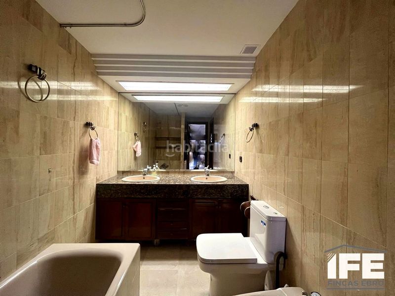 Foto fe95e19a-5d06-4b29-879e-03a5952e48c5. Casa amb calefacció aparcament piscina a Boquiñeni