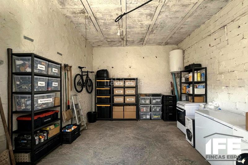 Foto 0e304d76-e694-44cc-8371-d2a7d282b8fd. Casa  reformada a la venta en Luceni