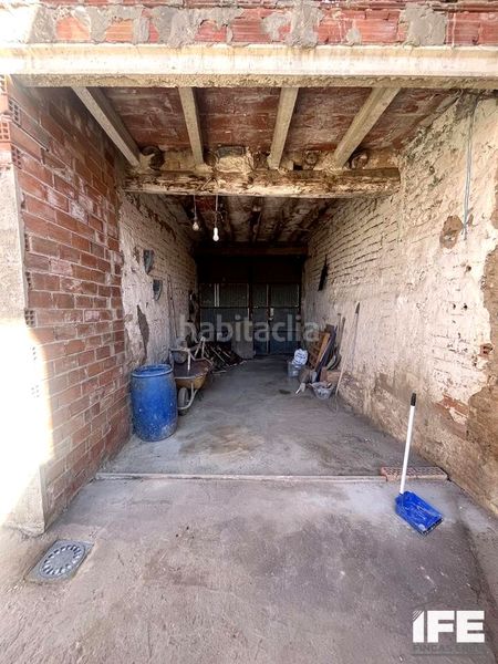 Foto 86108afc-c28d-4aec-883e-66b8e675f498. Casa  reformada a la venta en Luceni