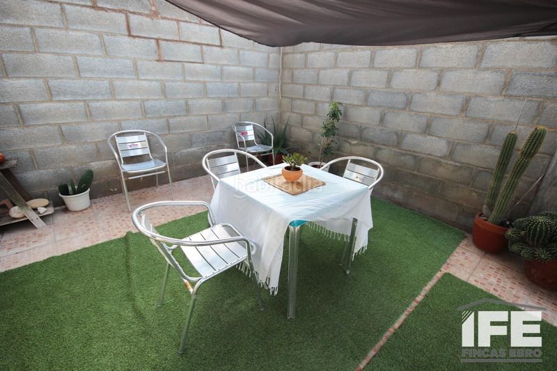 Foto fbf9a0ba-71ee-4ddc-82ea-caa8d0f1a870. Casa a schiera con riscaldamento in Castejón
