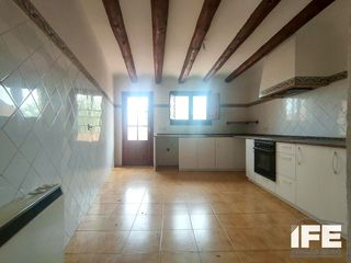 Maison à Mallén. Casa acogedora con encanto y gran potencial en mallén zaragoza