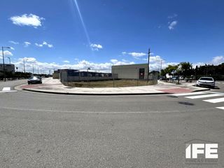 Terreno residencial en Alagón. Terreno urbano no consolidado de 889 m en zona de expansión de a