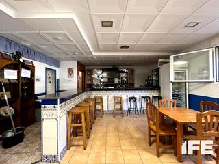 Casa a Alagón. Edificio independiente en alagón con gran potencial y rentabilid