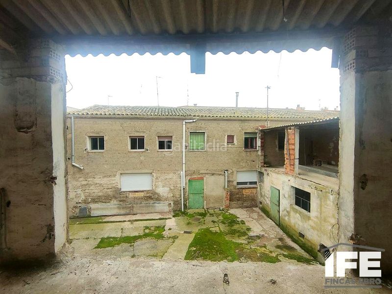 Foto 7dc6055d-c6a6-4f69-a233-25d19e9f4e7f. Casa amb aparcament a Alagón