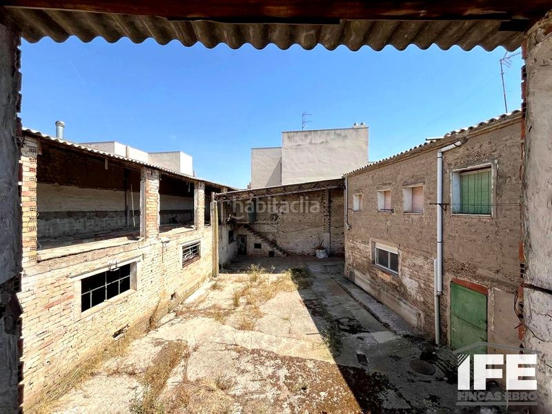Foto bbe31112-ff61-4f84-b1c0-8f3844637537. Casa edificio independiente con gran potencial y rentabilidad activa en Alagón