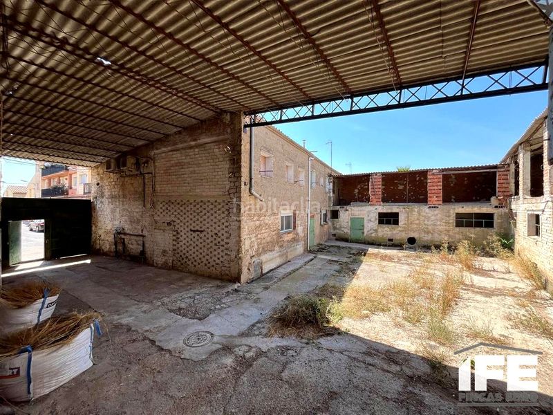 Foto db0a5d1c-7c7a-4753-956f-e9906b728ed3. Casa edificio independiente con gran potencial y rentabilidad activa en Alagón