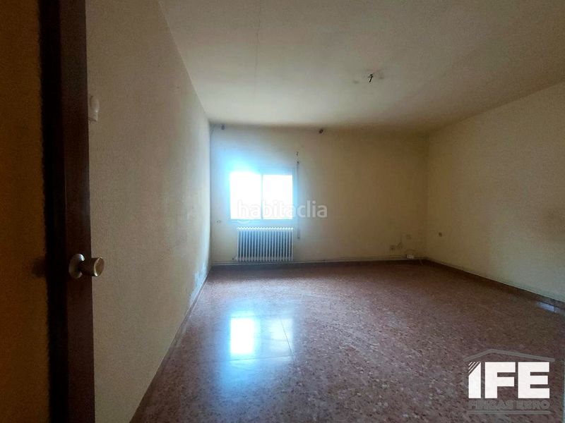 Foto fe1d45f6-bd06-4600-a1ba-fb96c788e0d2. Casa edificio independiente con gran potencial y rentabilidad activa en Alagón