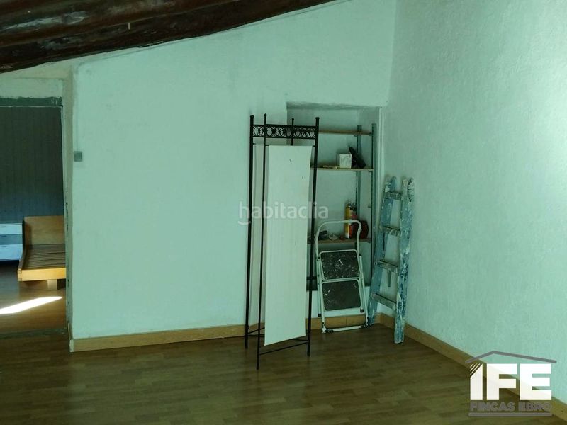 Foto 5a9b2b62-e2fd-4b0e-af99-ffca371a71e1. Casa amb aparcament a Remolinos