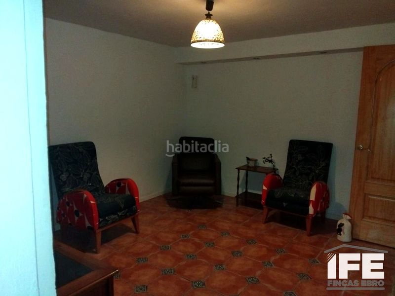 Foto 71f1872a-1510-4a95-ad96-be04571e543a. Casa amb aparcament a Remolinos