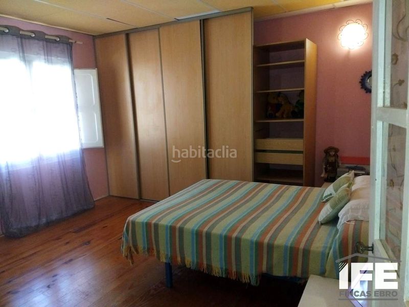 Foto 9ec28129-fd90-4f73-ba6d-9132e5dc6bd3. Casa amb aparcament a Remolinos