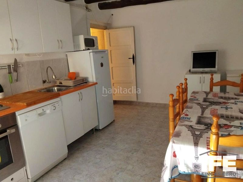 Foto e126d92a-d2f7-4f37-a030-fb382cb9af23. Casa amb aparcament a Remolinos