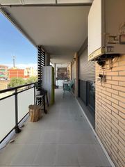 Appartamento in Alagón. Piso con terraza en venta en alagón