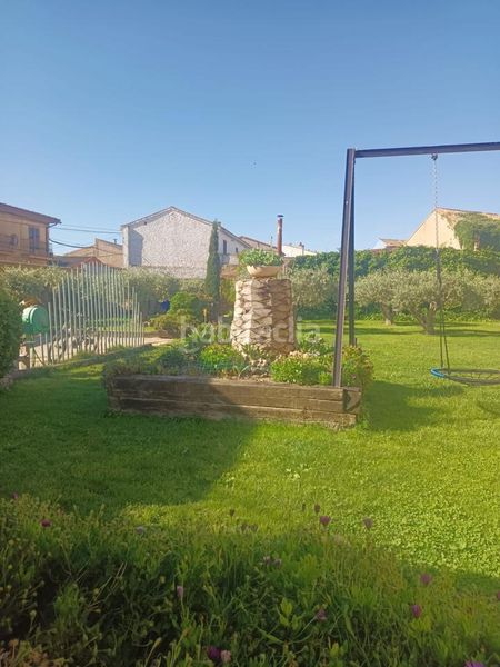 Foto ffb1ae19-d11f-4dfb-86ef-c6179ea7c6b4. Terreny residencial a Luceni