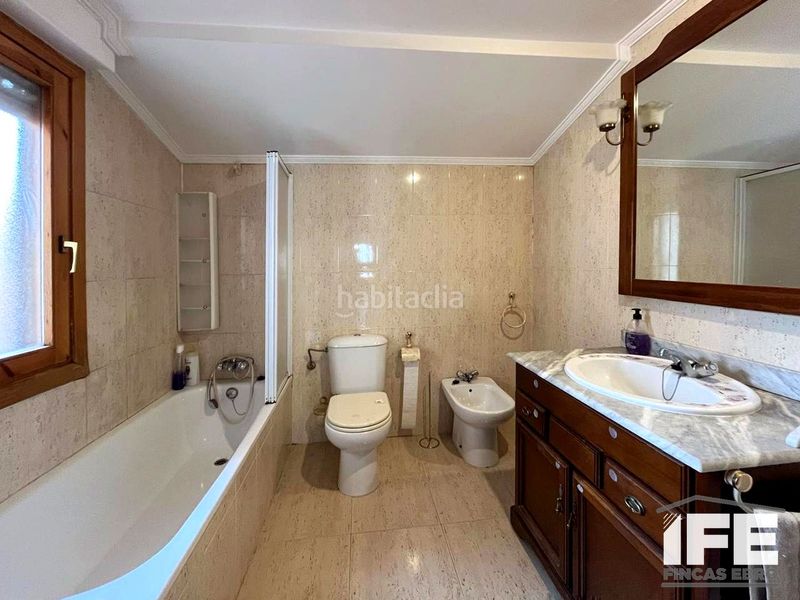 Foto b79d71a5-716c-4701-a87e-6a315824a2c2. Casa amb aparcament a Alagón
