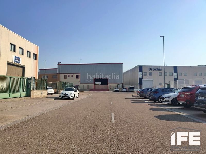 Foto 13a4a168-98e3-4358-8238-3f8733afb729. Location bâtiment à usage industriel dans Alagón