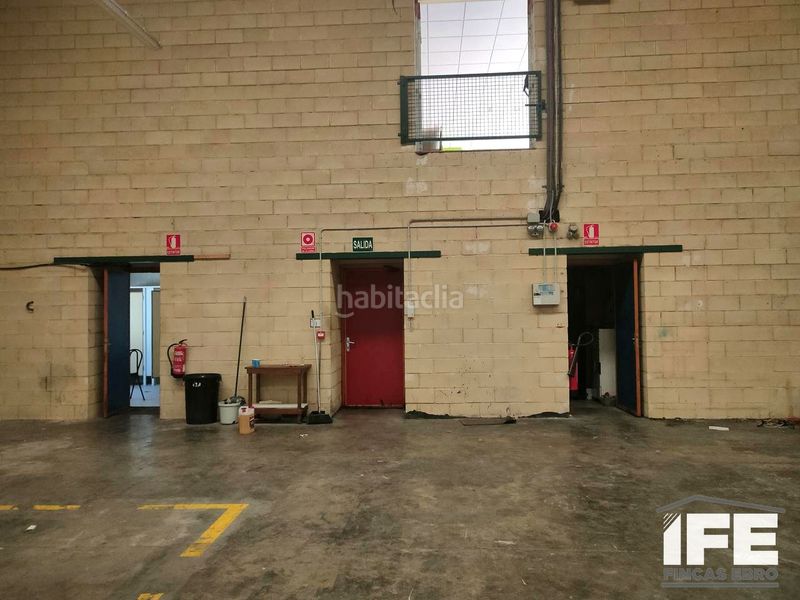 Foto dab9700b-a863-4100-91e2-9528d3d1a10c. Location bâtiment à usage industriel dans Alagón