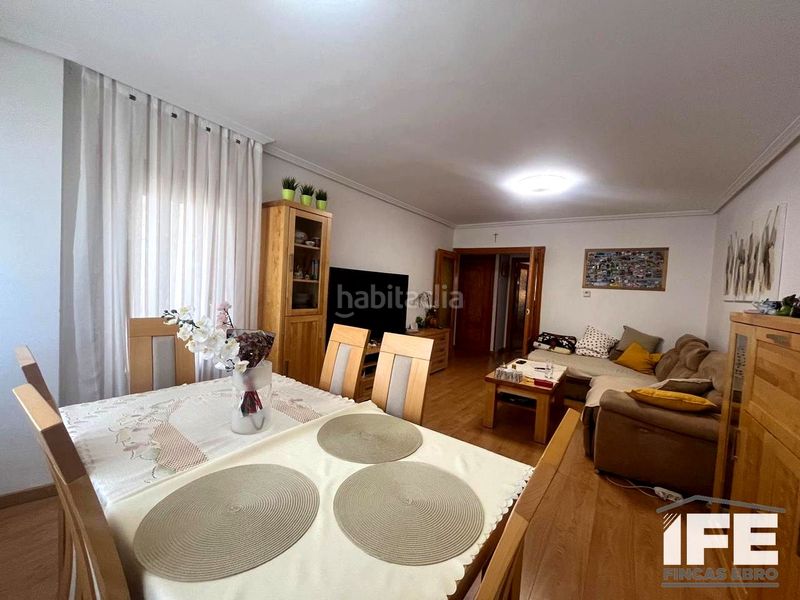 Foto 520bb8f3-4b32-4524-aad5-cadbbf4ea0d8. Flat with heating parking in Pedrola