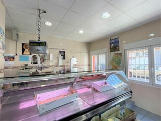 Local commercial à Avenida galo ponte 30. Excelente oportunidad de venta o alquiler