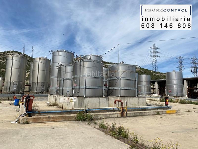 Foto 4f2ffba6-2e84-421e-8386-32ab4f91ae2a. Nave industrial en calle alemania 65 gran nave industrial en venta. en Zuera