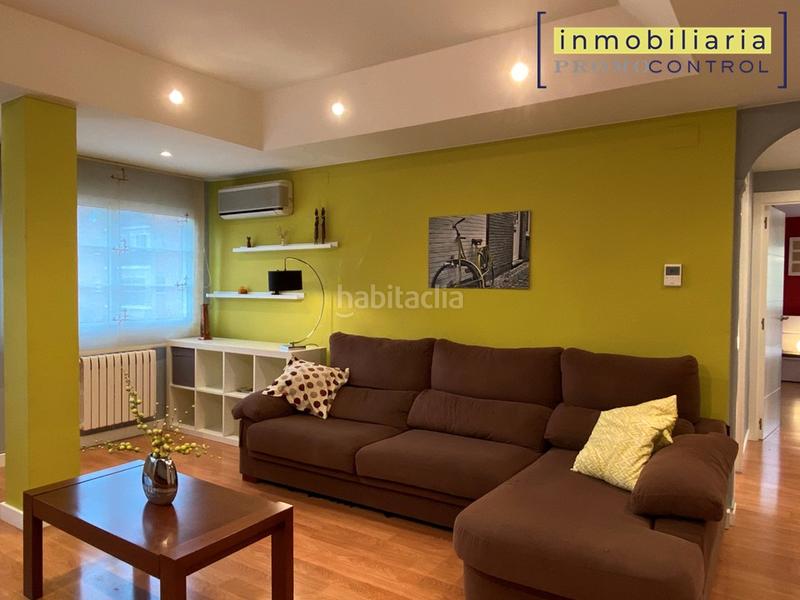 Foto c9261987-4bd7-4f48-aa50-c59a94e2e4df. Appartamento in calle de antonio mompeón motos 24 in Zaragoza