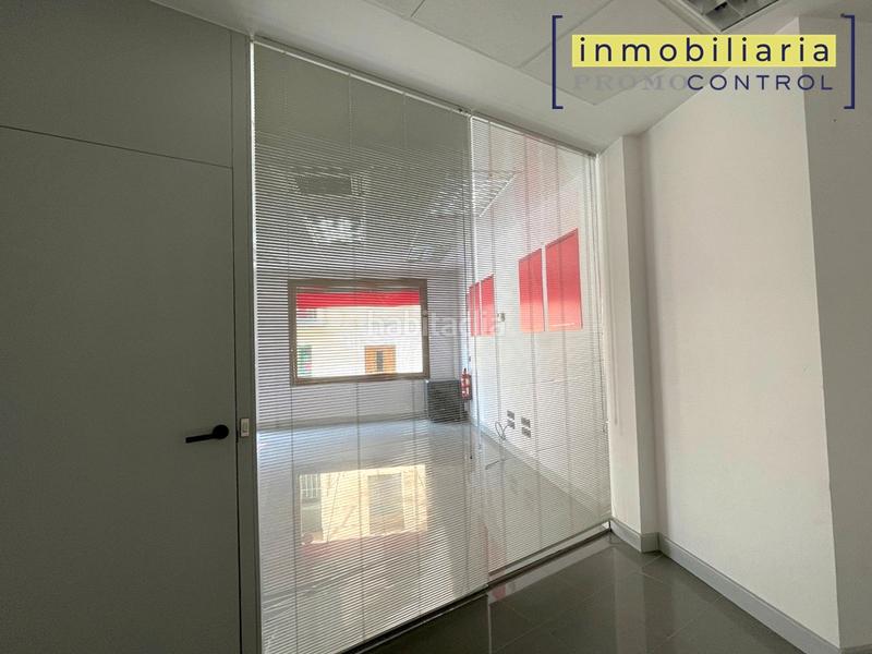 Foto 757c5642-8c77-4fe5-9ea2-ef2e9fb8e4b9. Location local commercial dans Zuera